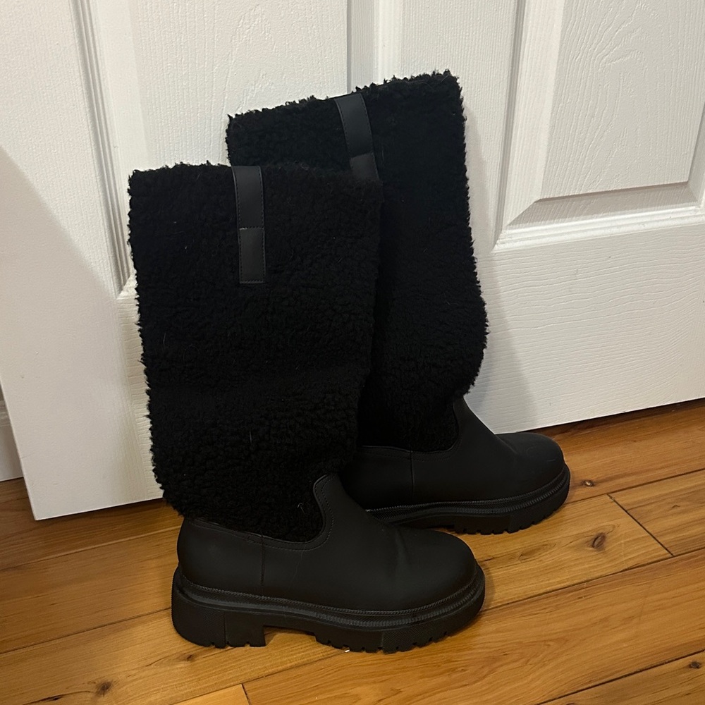 Public Desire Mason Borg Chunky Knee Boots – Black – US 7 – Never Worn
